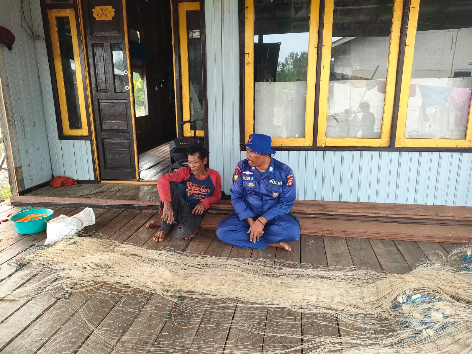 Sambangi Masyarakat Desa Sebangau Kecil, Personel Ditpolairud Sampaikan Hal Ini