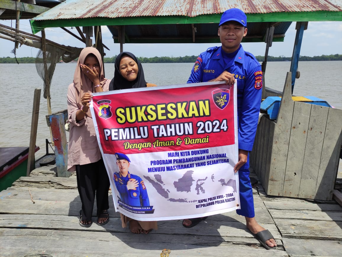 Ditpolairud Sosialisasikan Pemilu Damai Kepada Masyarakat Pesisir Kumai
