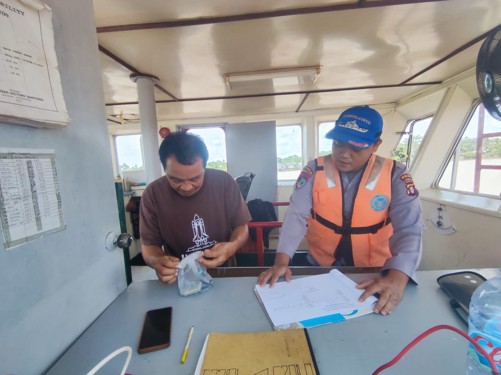 Jaga Kondusifitas Perairan, Ditpolairud Laksanakan Patroli Dan Berikan Imbauan Kamtibmas Di Das Kahayan