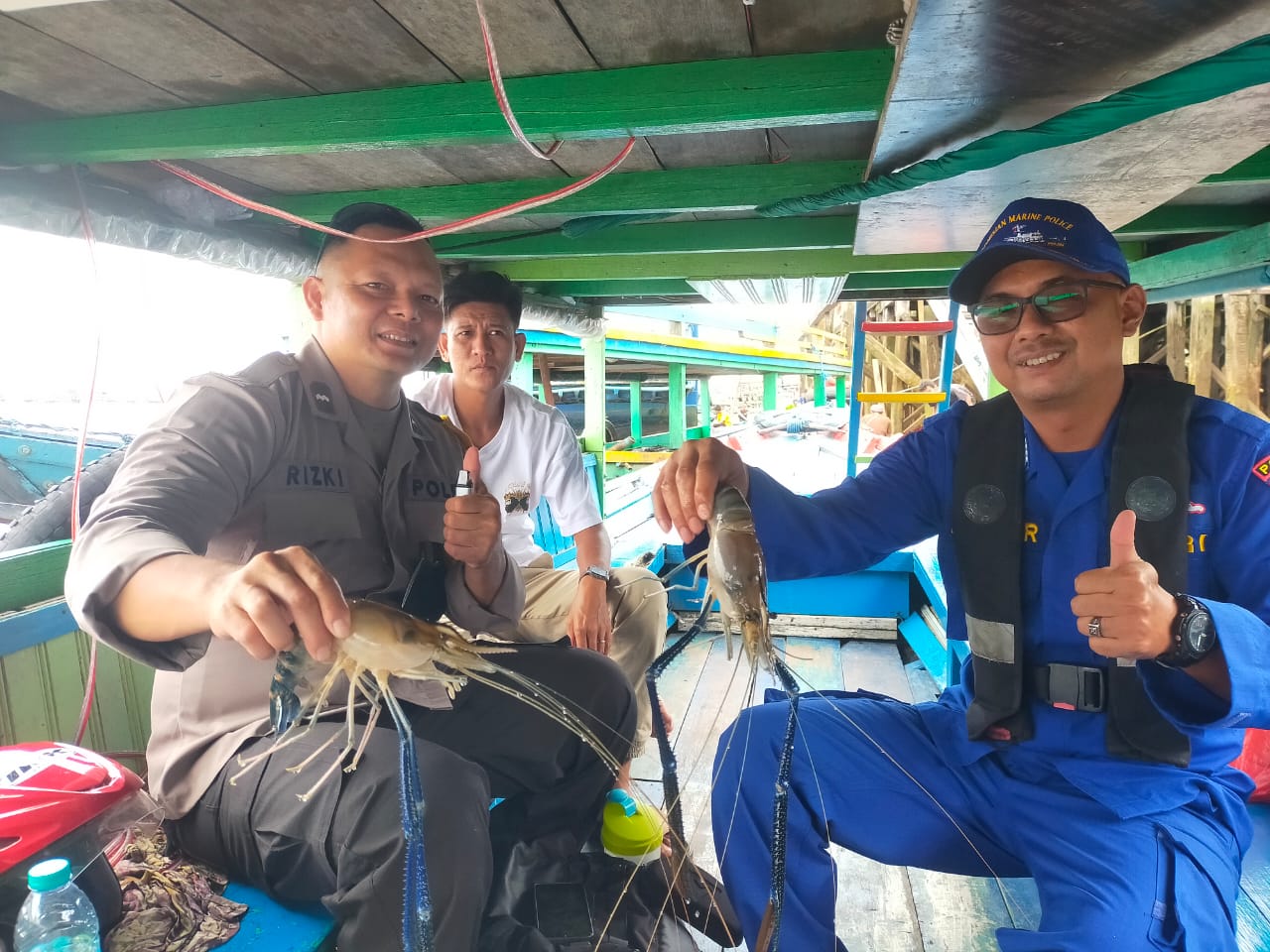 Ditpolairud Jamin Rasa Aman Masyarakat Yang Ikuti Lomba Memancing Udang Di Das Mentaya