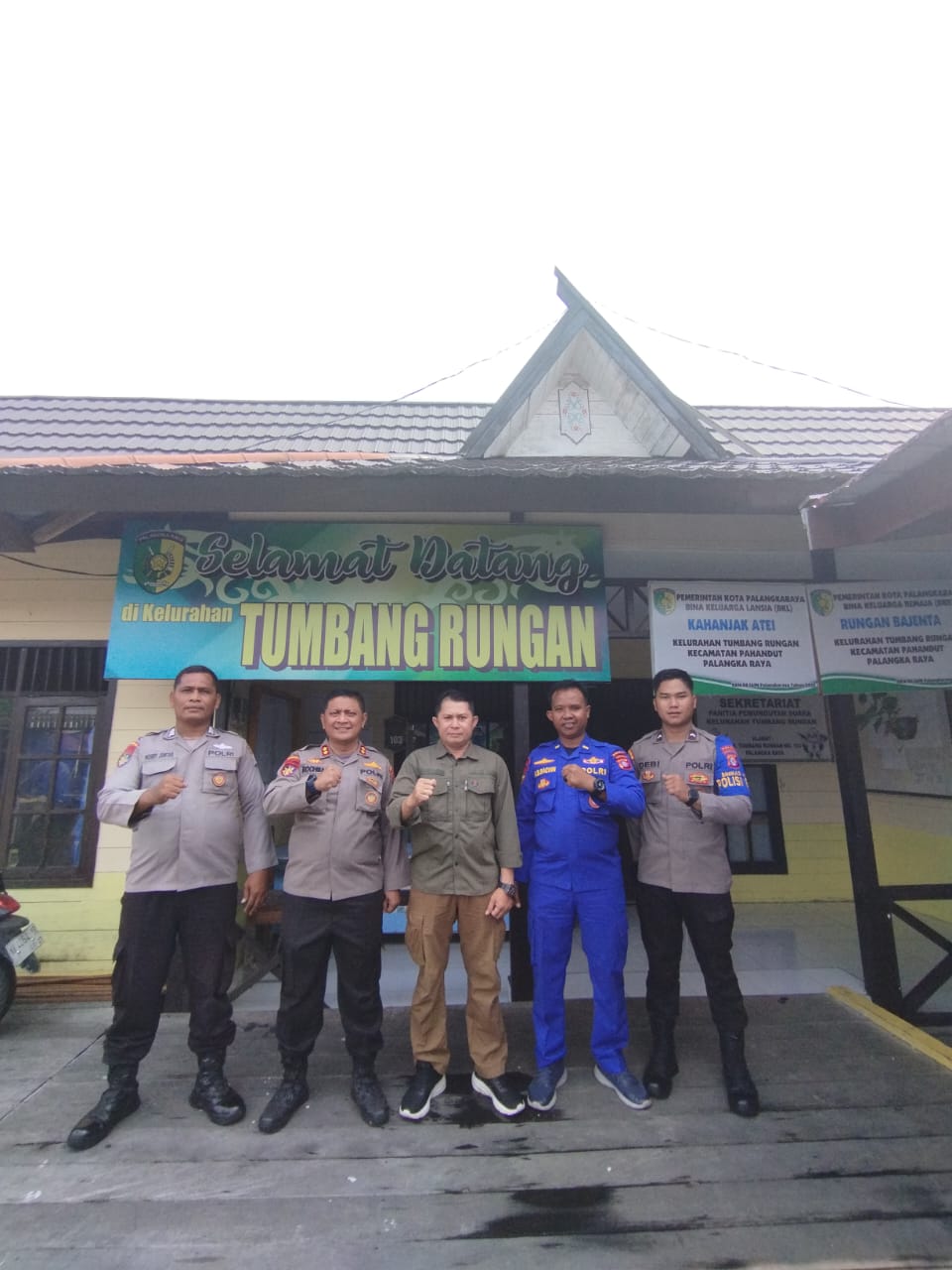 Personel Mako perwakilan Palangka Raya Gelar Sosialisasi Pencegahan Bahaya Narkoba kepada Siswa-siswi Sekolah.