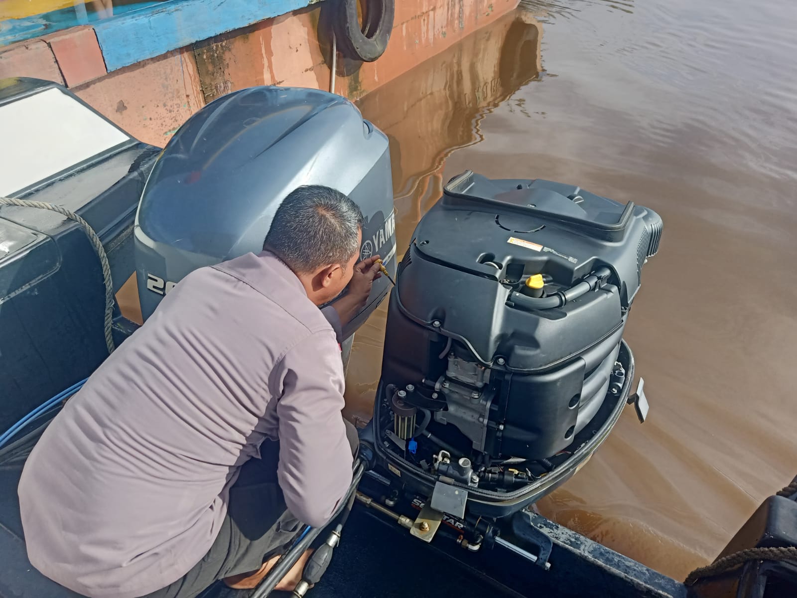 Pastikan Kapal Laik Laut, Ini Yang Di Lakukan Personel KP XVIII-2006 Ditpolairud