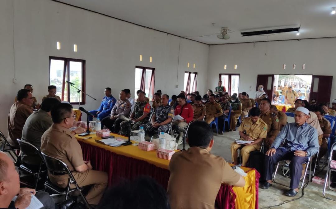 Personel Ditpolairud Mengikuti Rapat Musrenbang RKPD Di Aula Kecamatan Kahayan Kuala
