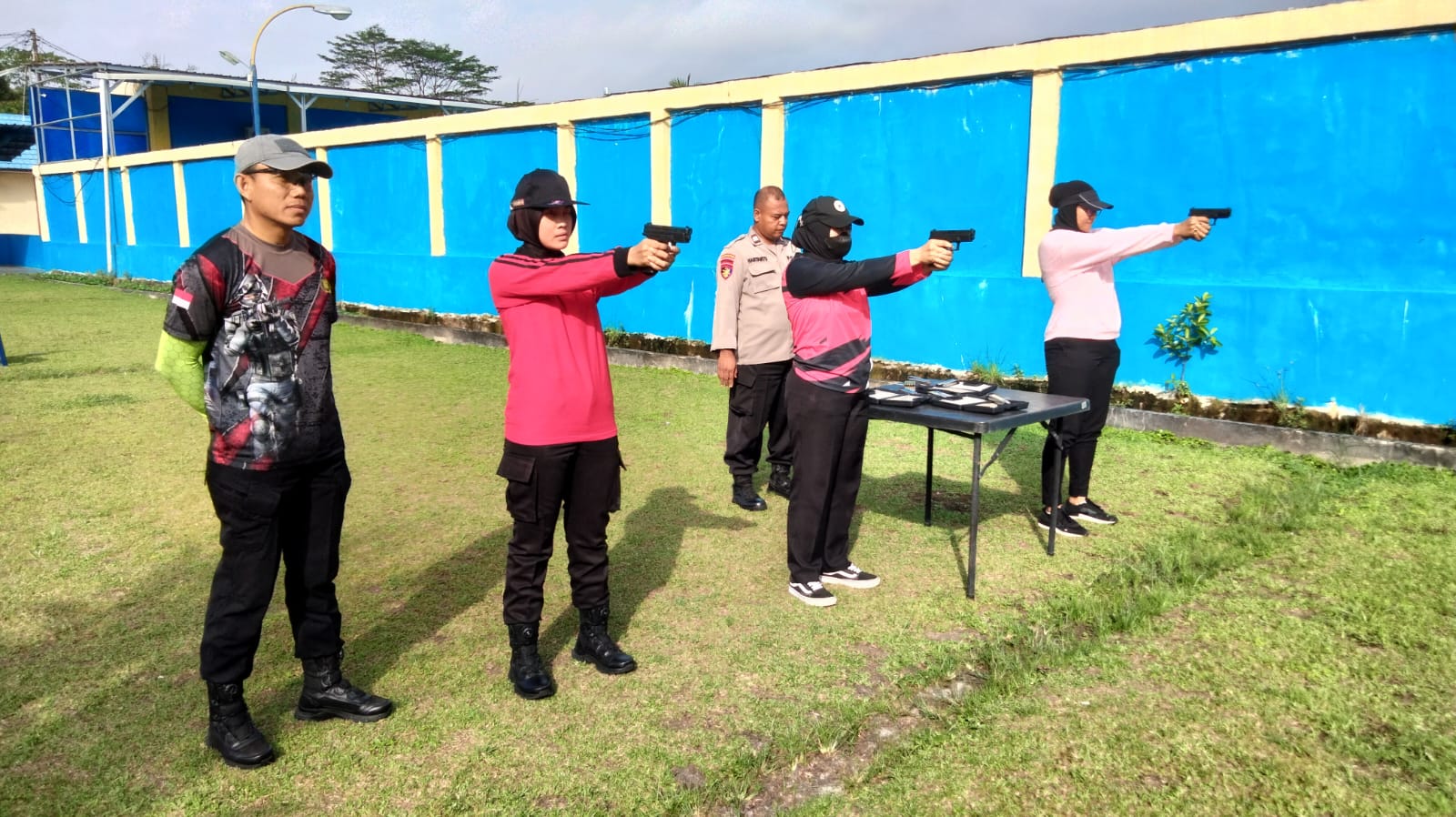 Ikuti Kejuaraan Menembak Piala Kapolda Kalteng, Ditpolairud Siapkan 3 Srikandinya