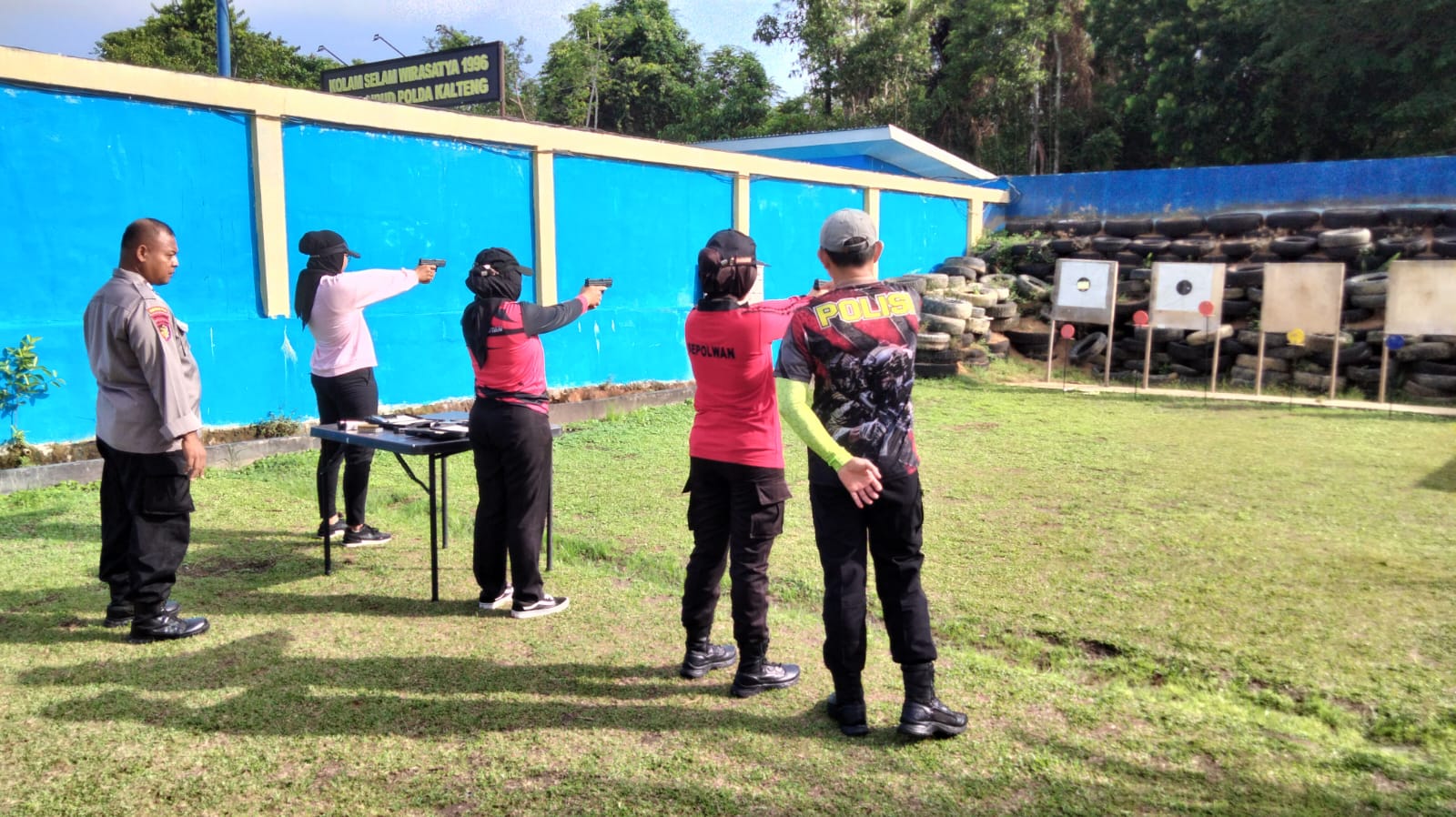 Ikuti Kejuaraan Menembak Piala Kapolda Kalteng, Ditpolairud Siapkan 3 Srikandinya