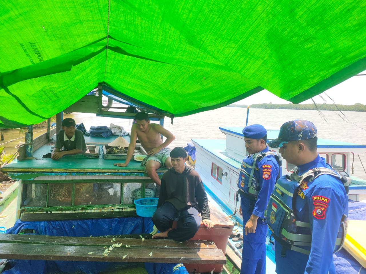 Pastikan Sitkamtibmas Sekitar Kuala Jelai Kondusif, Ditpolairud Laksanakan Patroli Dan Sambang