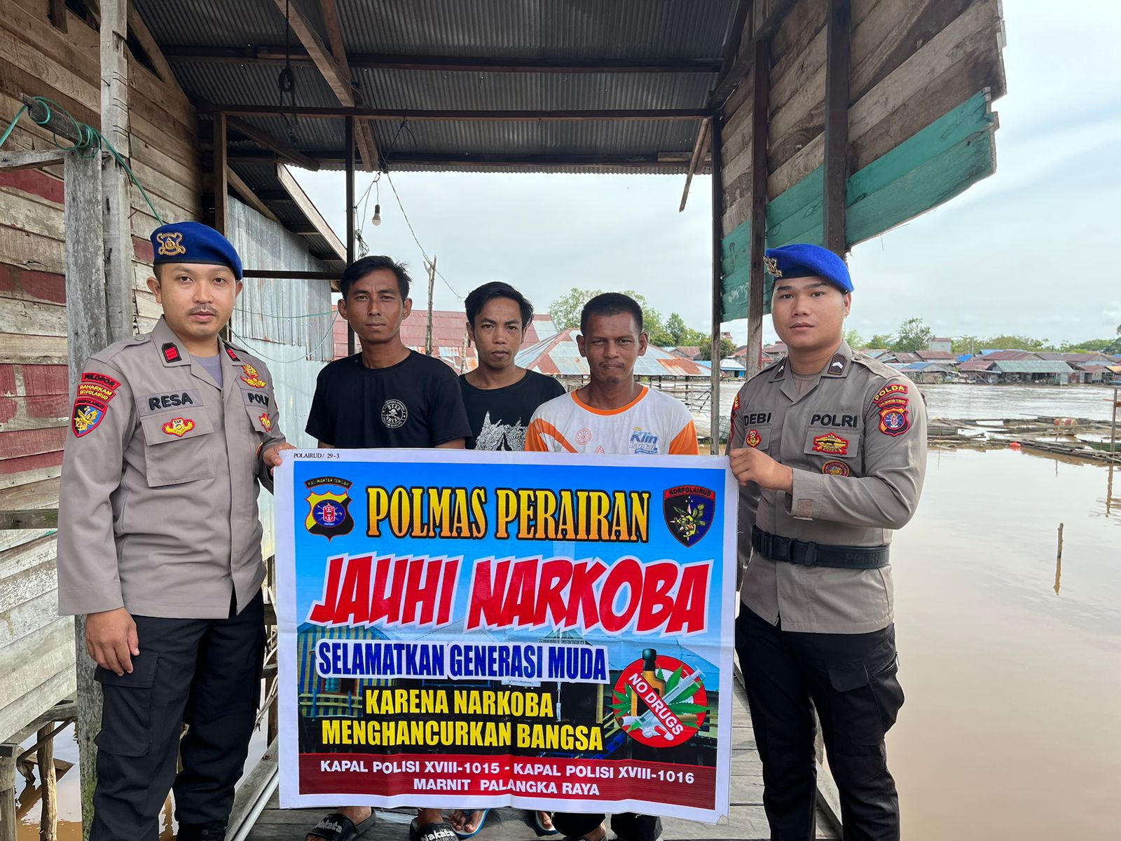 Cegah Peredaran Narkoba Dilingkungan Masyarakat Bantaran Sungai Kahayan , Personel Ditpolairud Lakukan Ini