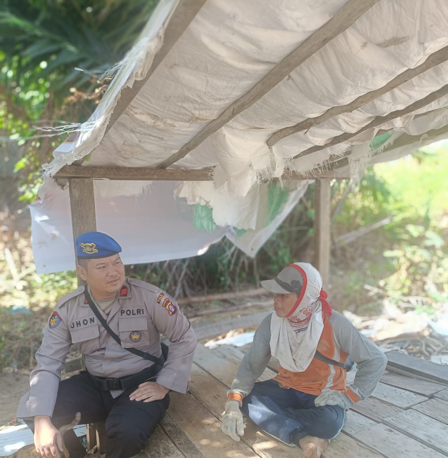 Antisipasi Gangguan Kamtibmas, Ditpolairud Sambangi Warga Pesisir Seruyan