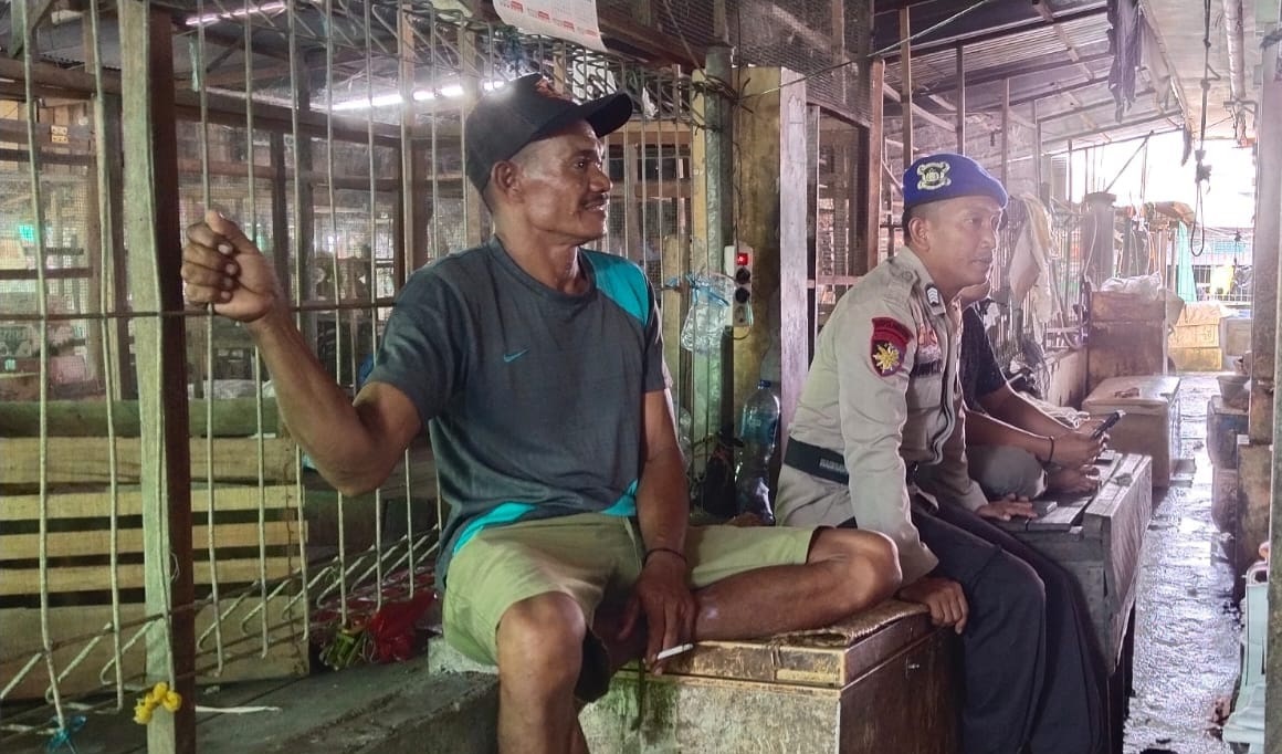 Sambangi Para Pedagang Pasar Samuda, Ditpolairud Sampaikan Pesan Ini