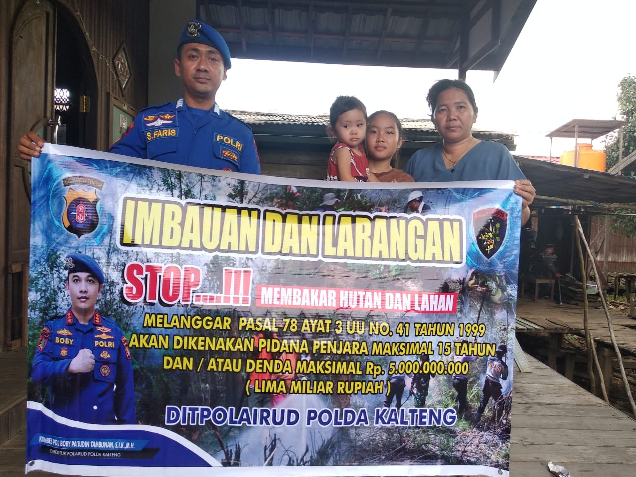 Tingkatkan Kesadaran Masyarakat, Ditpolairud Jelaskan Dampak Karhutla Kepada Warga Desa Palangkau Lama