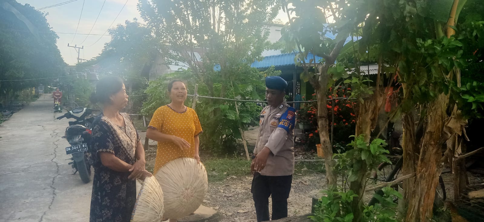 Polisi RW Ditpolairud Sambangi Warga Desa Palangkau Lama Sosialisasikan Hal Ini