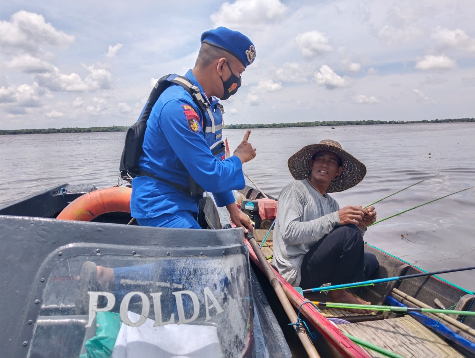 Meminimalisir Resiko Laka Saat Berlayar, Ditpolairud Imbau Nelayan Gunakan Alat Keselamatan