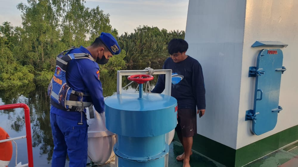 Tugboat Prima 1 Jadi Sasaran Patroli Perairan KP XVIII -1013 Ditpolairud