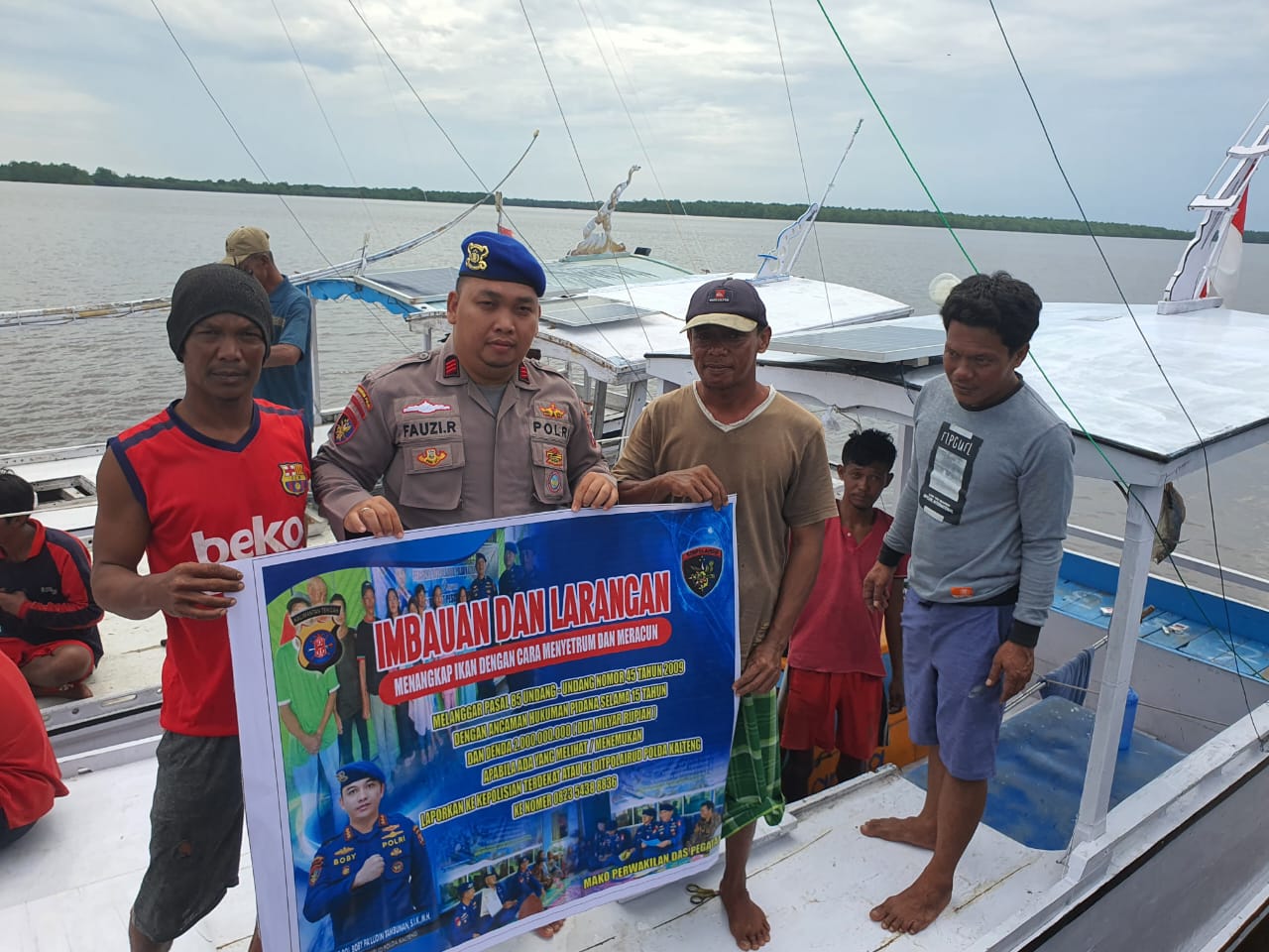 Sambangi Nelayan, Personel Ditpolairud Sampaikan Pesan Ini