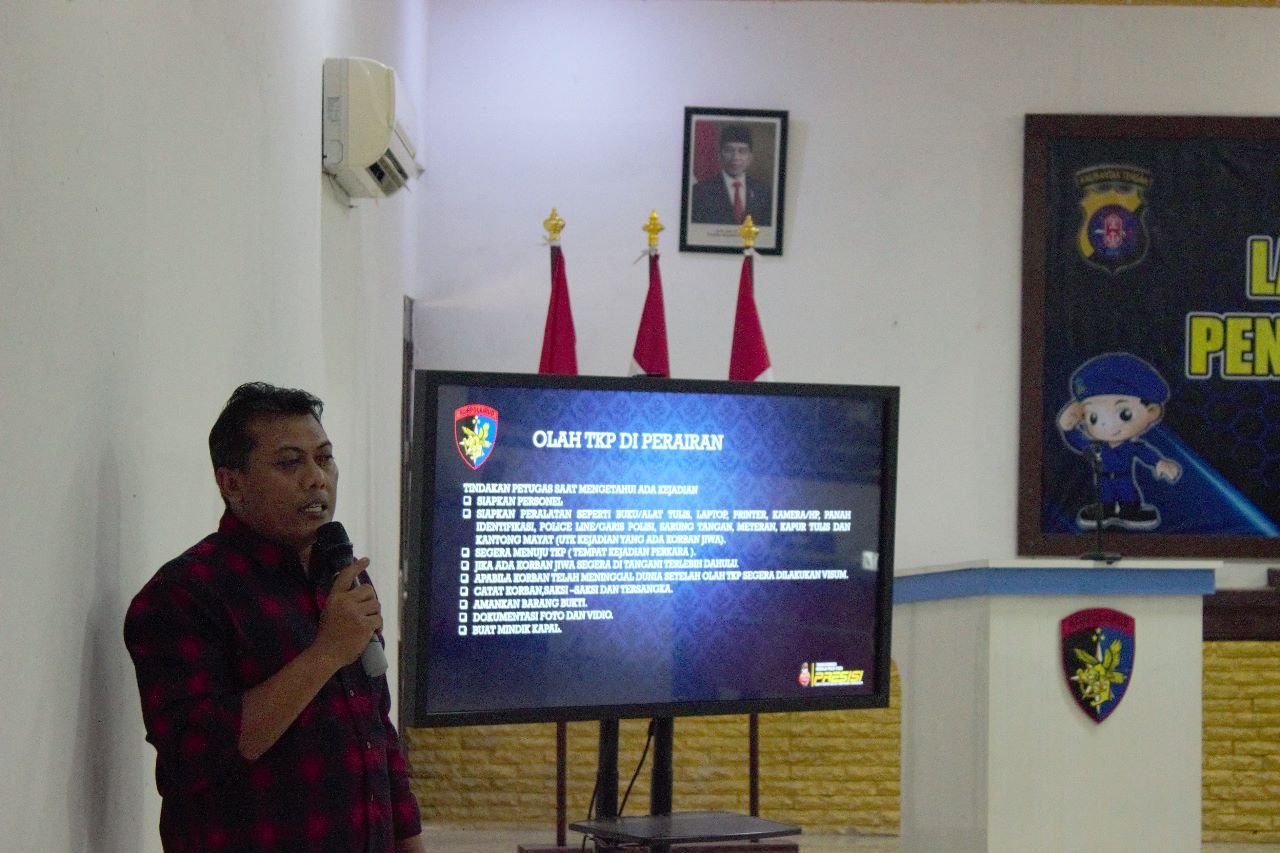 Berikut Penyampaian Dirpolairud Kepada Peserta Peningkatan Kemampuan Penyidikan TP Perairan