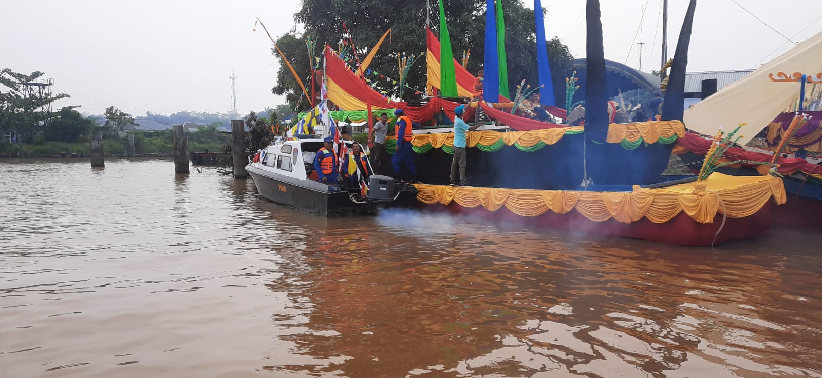 Cegah Tindak Kriminal, Ditpolairud Laksanakan Pengamanan Kegiatan HUT Kobar Dalam Festival Batang Arut
