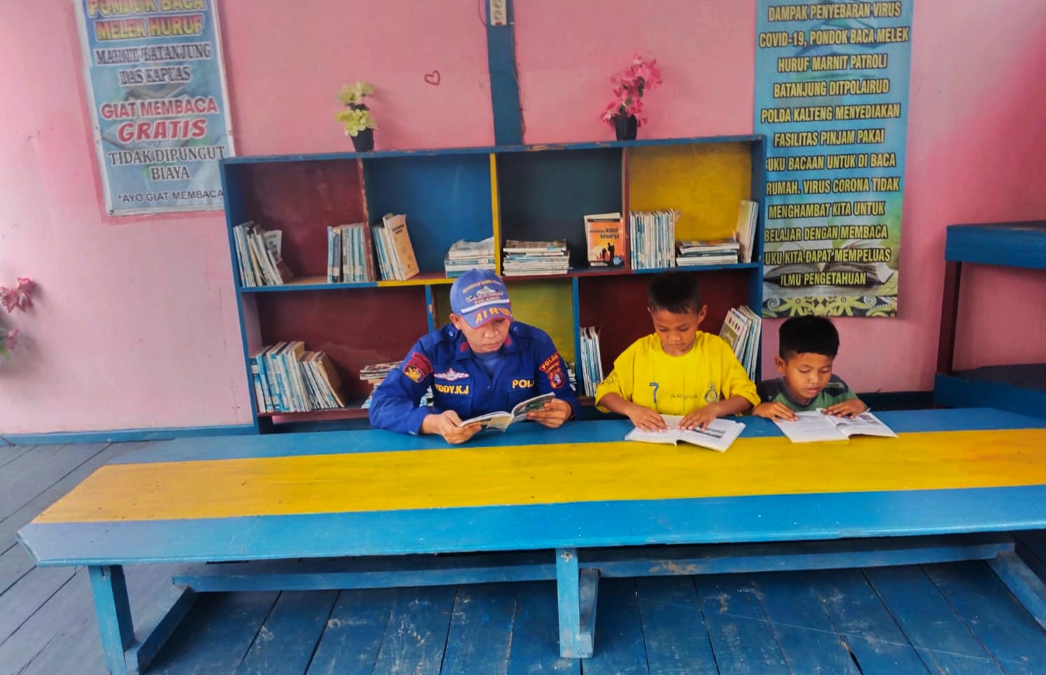Pondok Baca Milik Ditpolairud Masih Jadi Tempat Favorit Anak Anak Batanjung Dalam Belajar