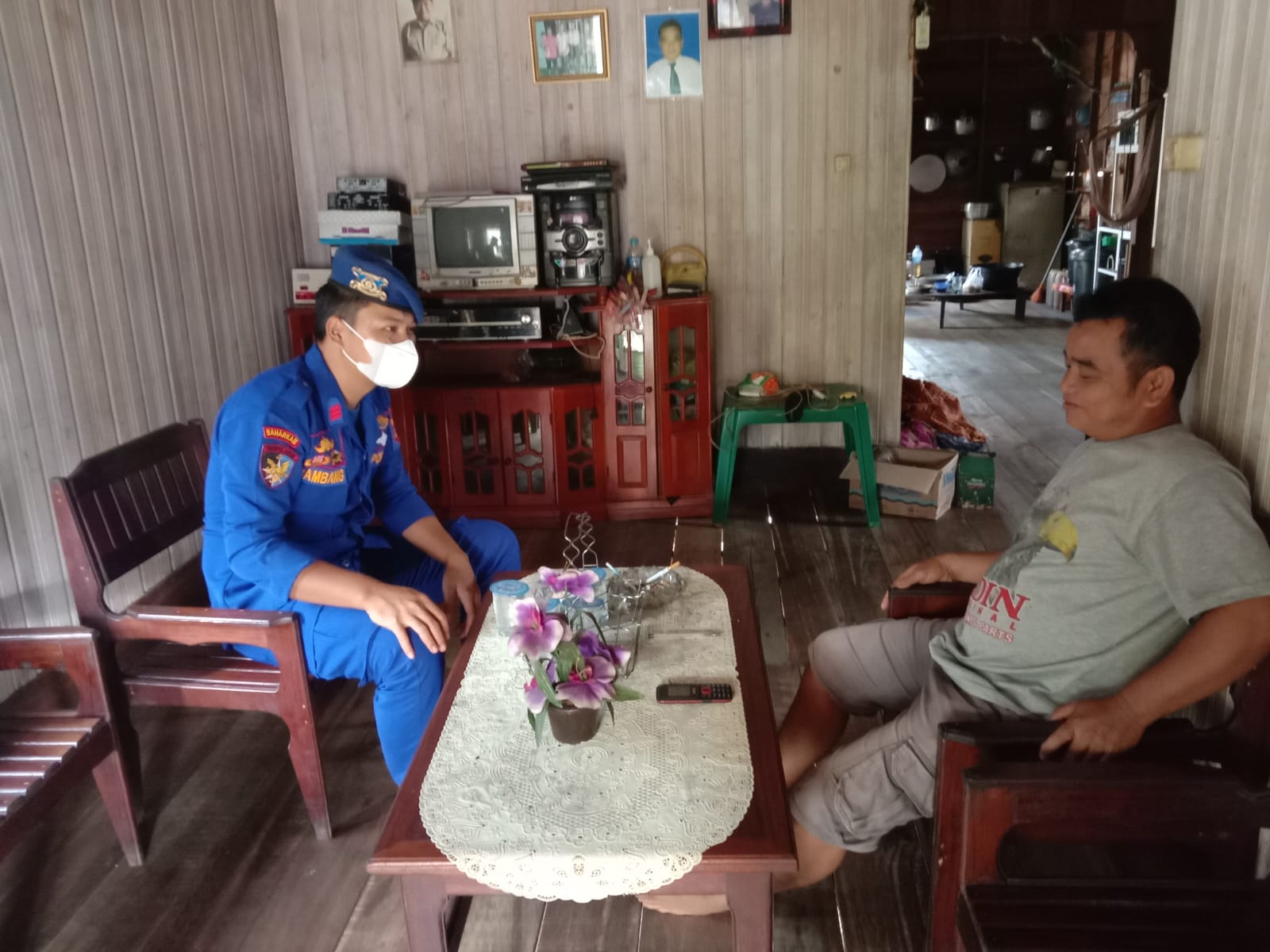 Ditpolairud Edukasikan Kepada Masyarakat Desa Tumbang Mangkutup Tentang Bahayanya Paham Radikalisme