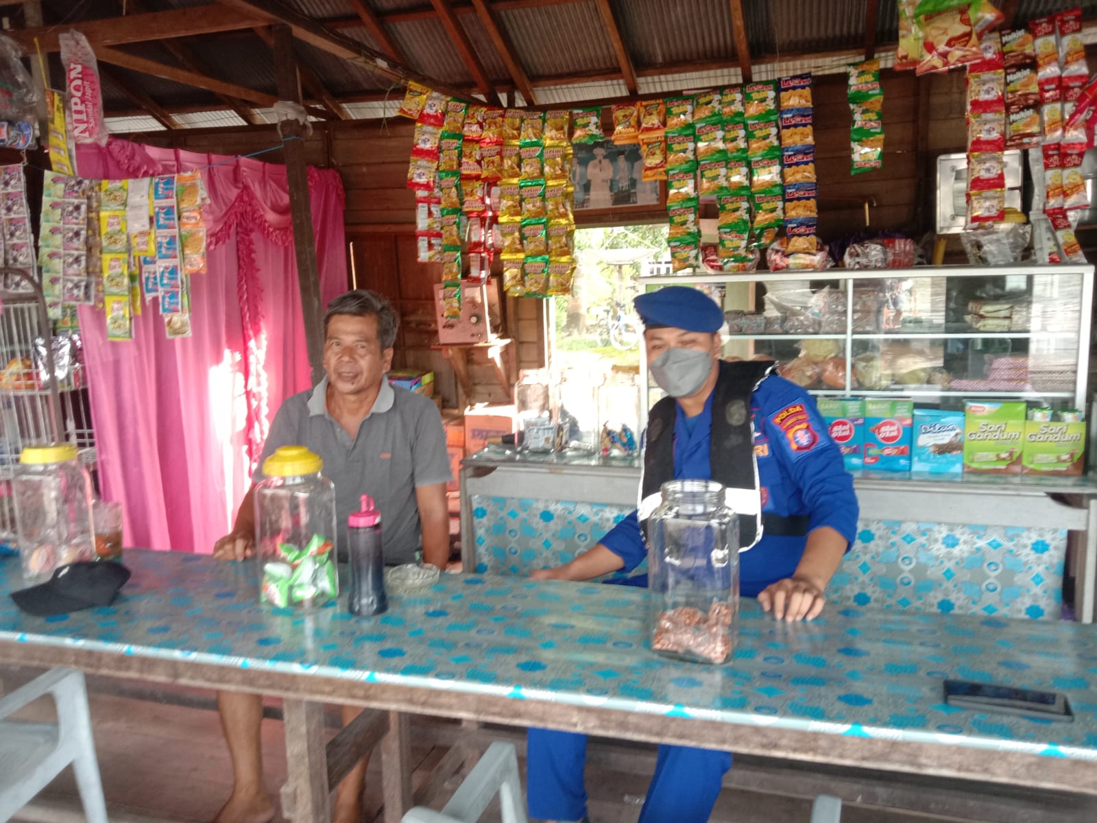 Ditpolairud Edukasikan Kepada Masyarakat Desa Tumbang Mangkutup Tentang Bahayanya Paham Radikalisme