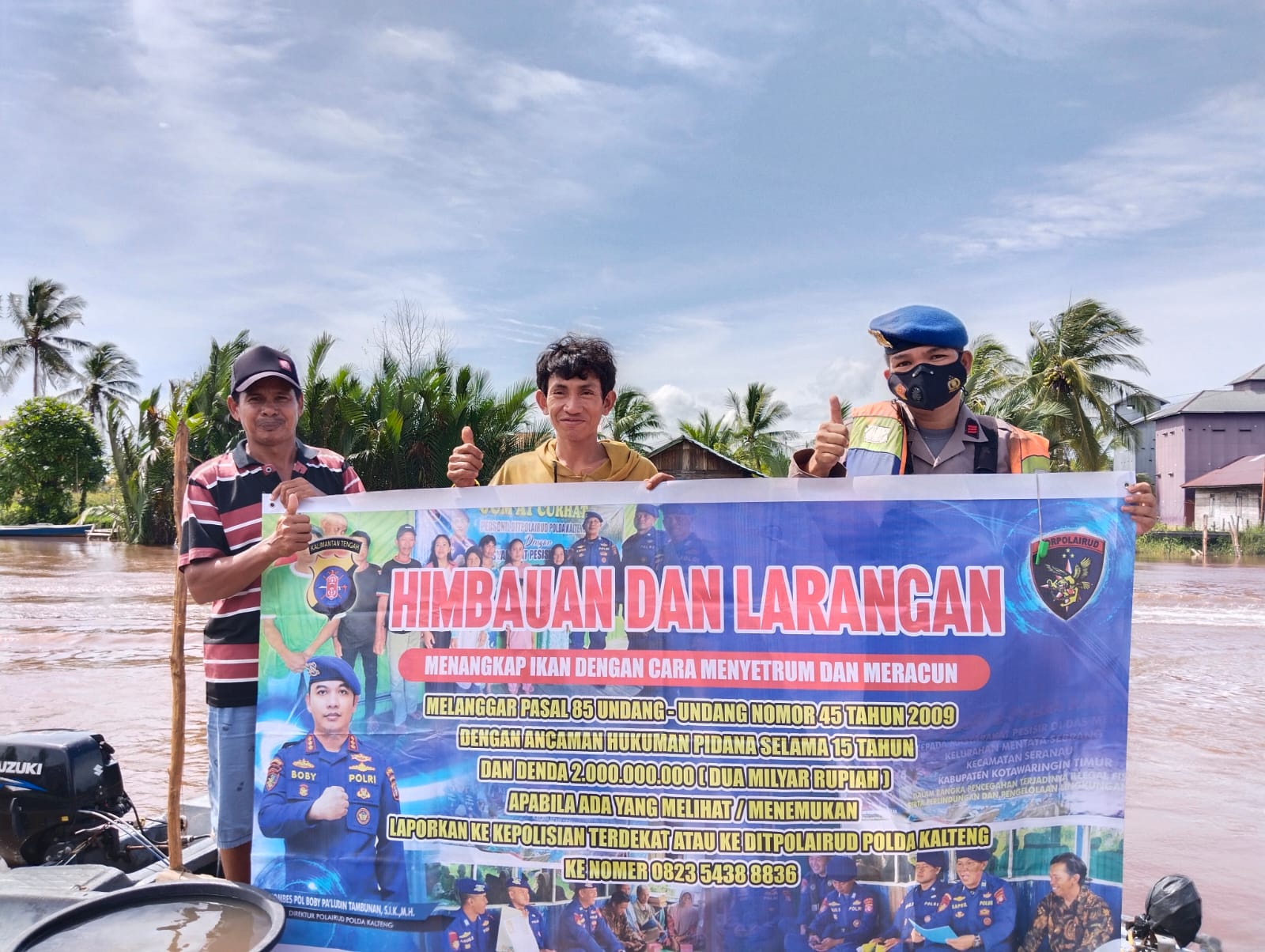 Personel Ditpolairud Polda Kalteng Ajak Nelayan Perairan Batanjung Jaga Ekosistem Di Perairan