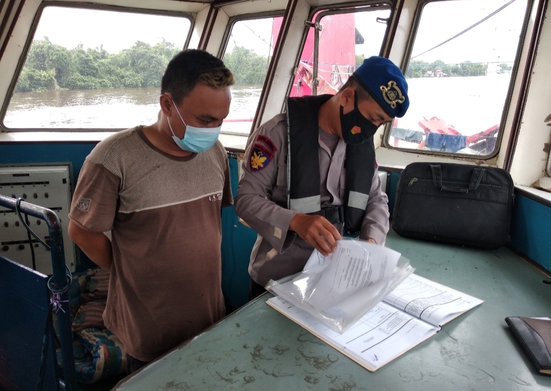 Jaga Kondusifitas Perairan Das Barito, Ditpolairud Laksanakan Patroli Perairan