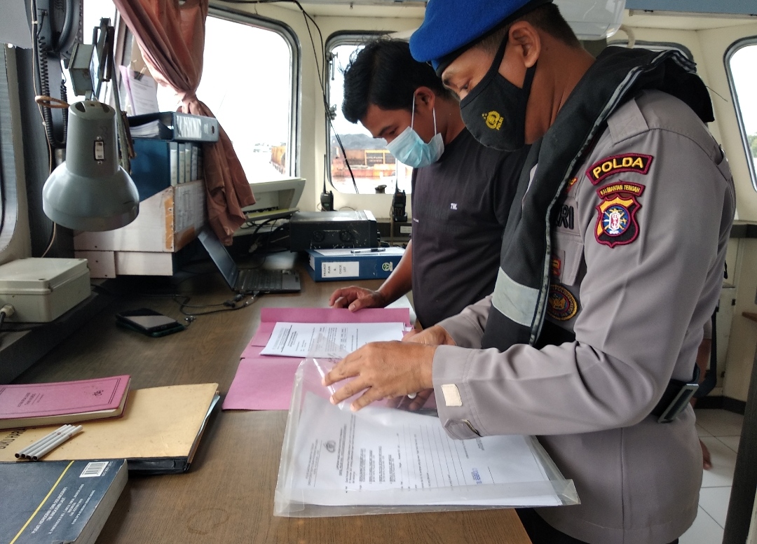 Jaga Kondusifitas Perairan Das Barito, Ditpolairud Laksanakan Patroli Perairan