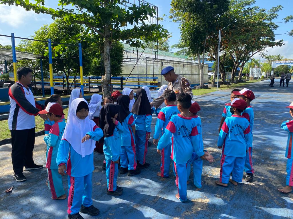 Asyiknya Bermain Sambil Belajar Di Markas Kepolisian Ditpolairud