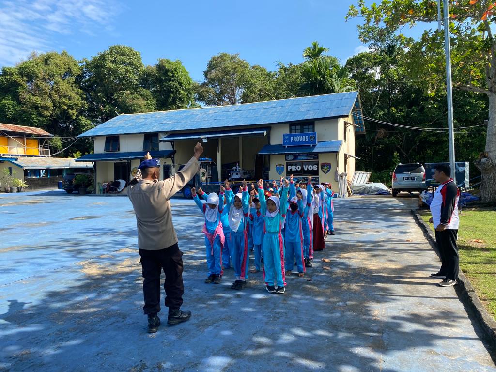 Asyiknya Bermain Sambil Belajar Di Markas Kepolisian Ditpolairud