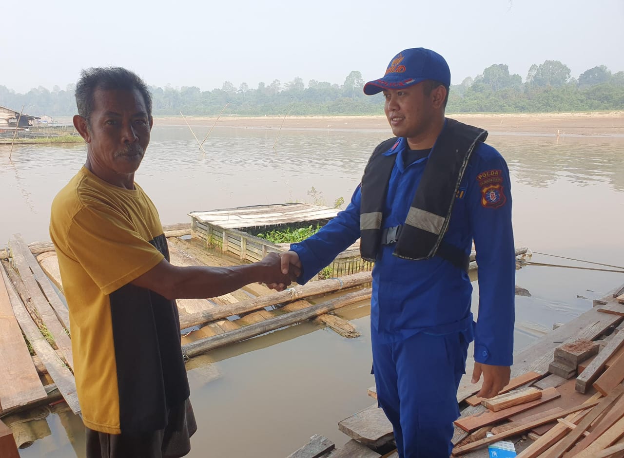 Personel KP XVIII 2001 Ditpolairud Ajak Masyarakat Hidup Sehat Dengan Menjauhi Narkoba