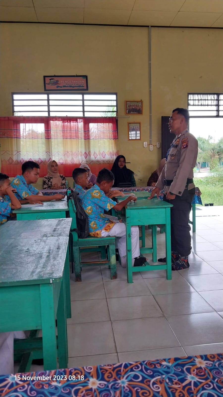 Cerdaskan Kehidupan Bangsa, Ditpolairud Jadi Motivator Di SMP N 9 Sampit