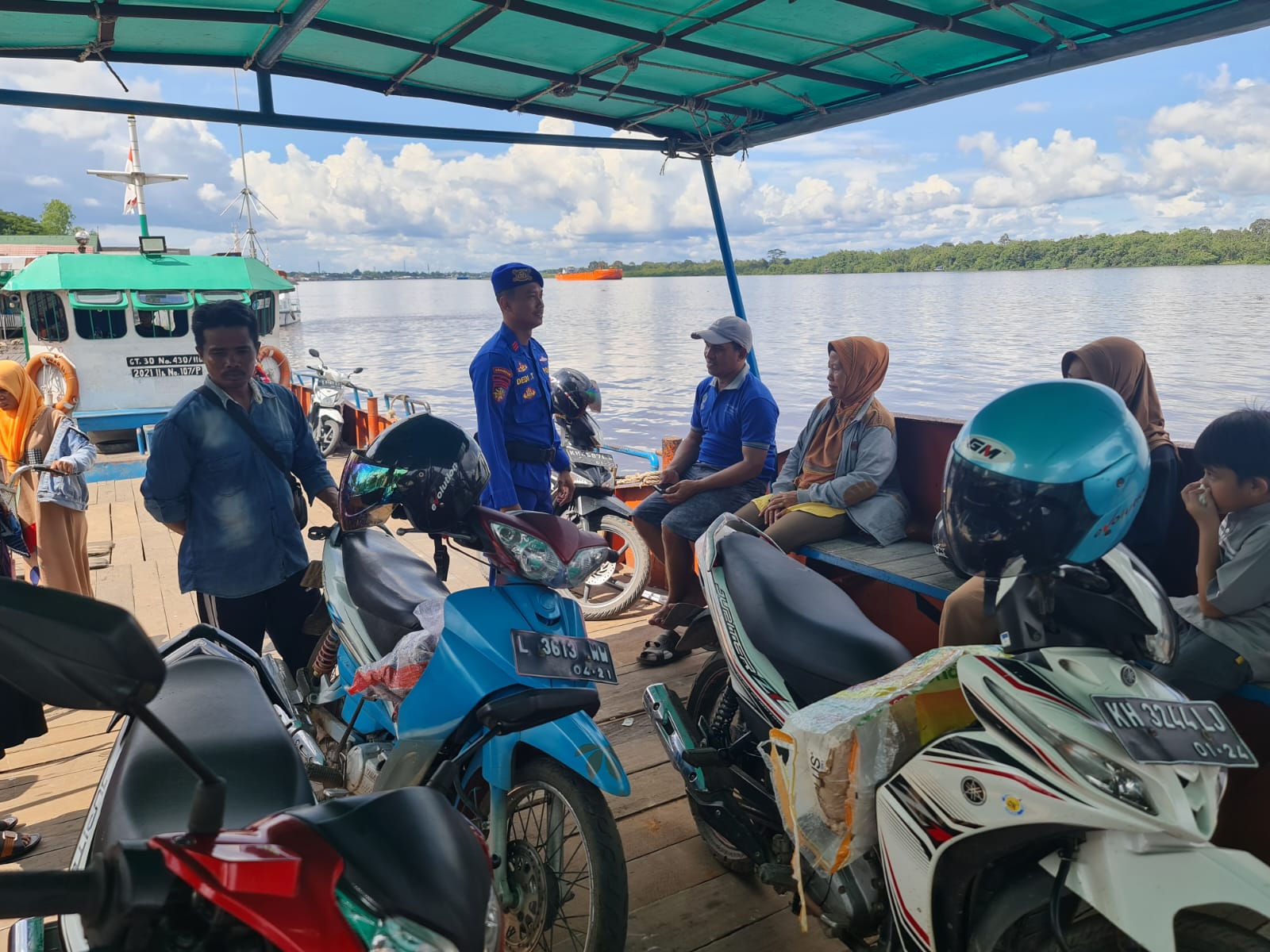 H-2 Lonjakan Aktifitas Menjelang Bulan Puasa Ramadhan, Ditpolairud Imbau Pengguna Transportasi Ferry Penyebrangan