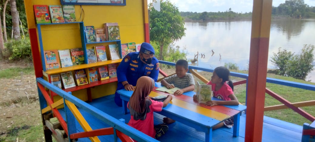 Tumbuhkan Kebiasaan Baru Bagi  Anak-Anak Di Das Mangkutub, Ditpolairud Fasilitasi Hal Ini