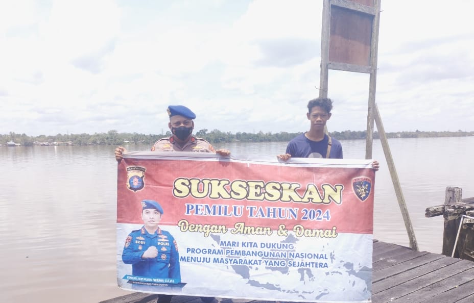 Sukseskan Pemilu Tahun 2024, Personel Ditpolairud Berikan Sosialisasi Pada Masyarakat Das Kahayan