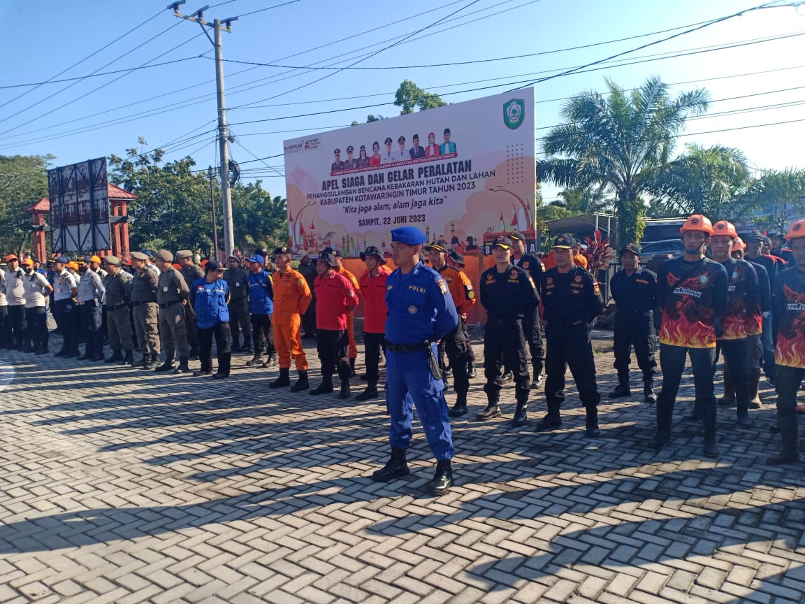 Antisipasi Karhutla, Ditpolairud Ikuti Apel Siaga Dan Gelar Peralatan Di Halaman Kantor BPDB Kotim