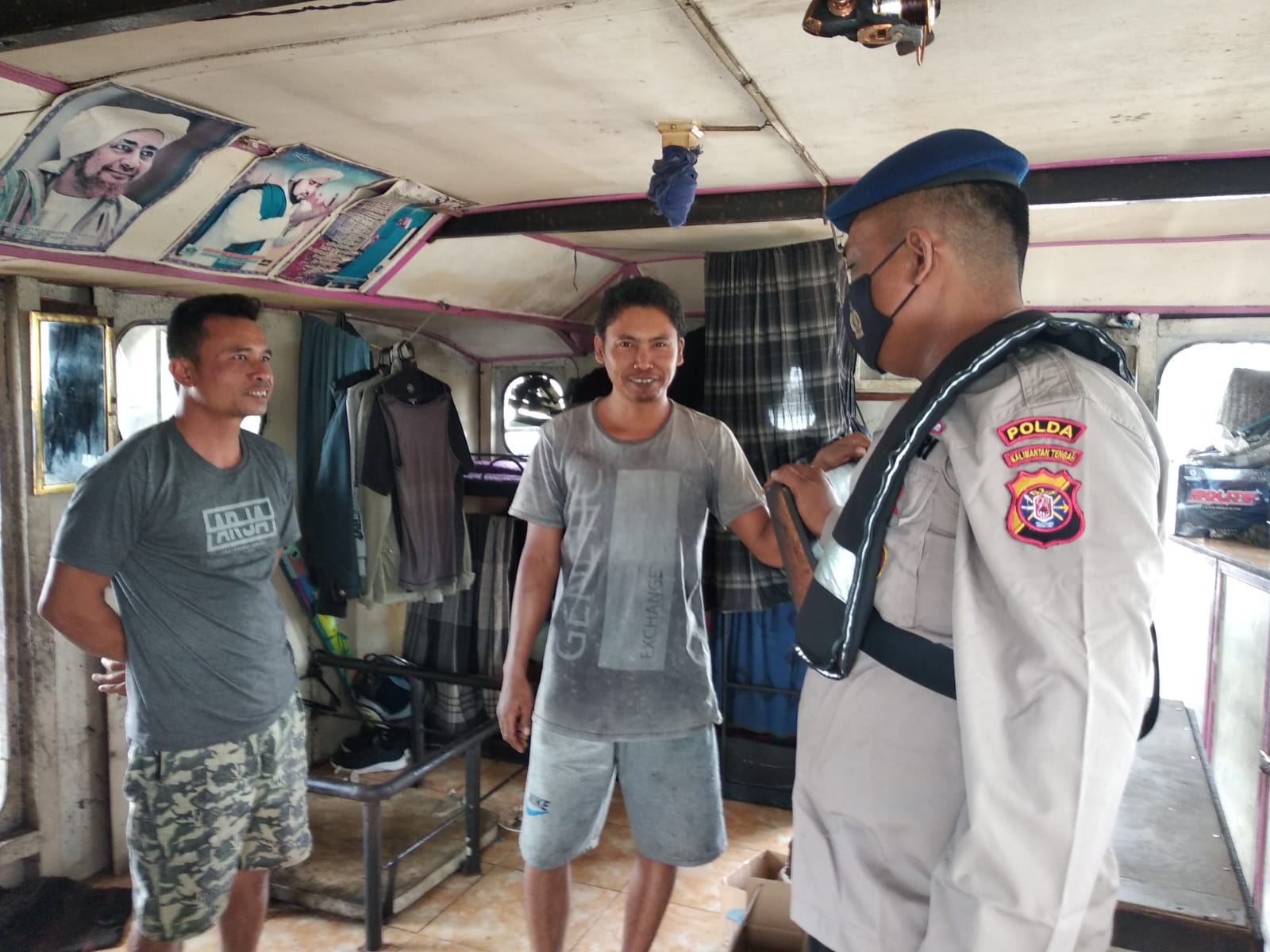 Ciptakan Alur Pelayaran Yang Aman, Personel Ditpolairud Rutin Laksanakan Patroli