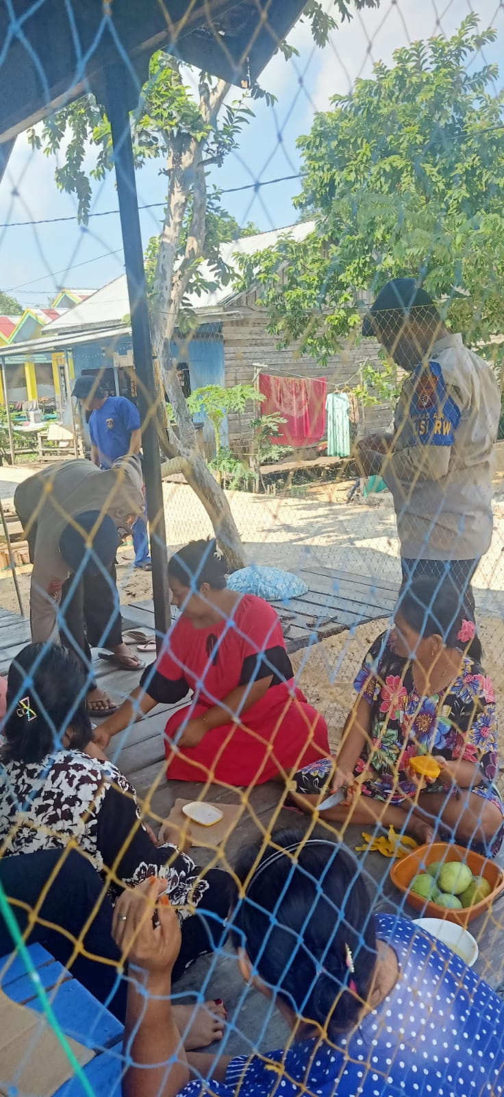 Kunjungi Pemukiman Warga, Polisi RW Sisipkan Pesan Kamtibmas