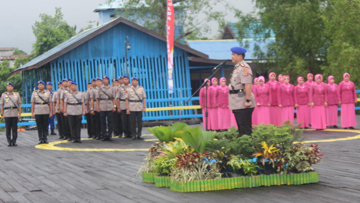 Dirpolairud Kombes Pol Boby Pimpin Upacara Tabur Bunga Dalam Rangka HUT Ke -73 Polairud