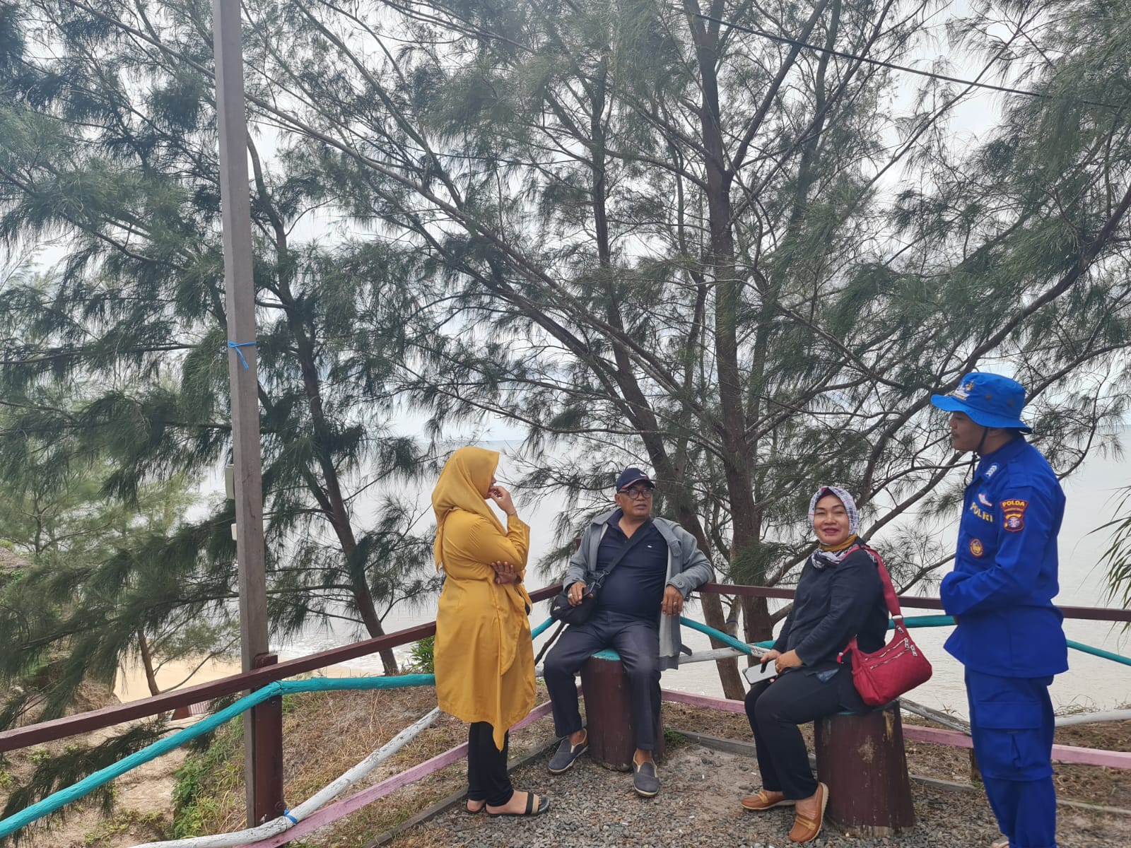 Pastikan Masyarakat Aman Saat Berlibur Ke Pantai, Ditpolairud Siagakan Personelnya