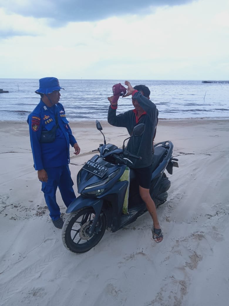 Pastikan Masyarakat Aman Saat Berlibur Ke Pantai, Ditpolairud Siagakan Personelnya