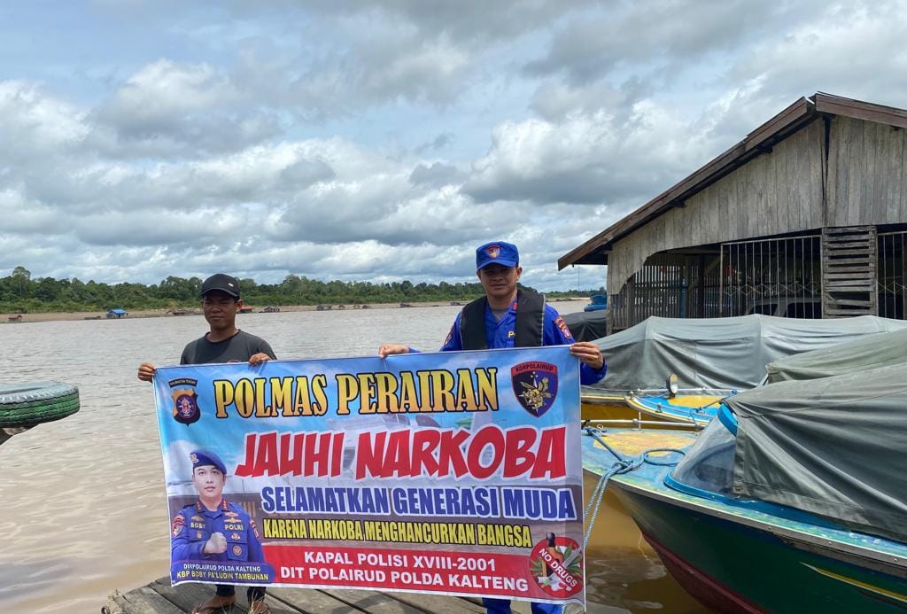 Personel KP XVIII 2001 Ditpolairud Ingatkan Masyarakat Jauhi Narkoba