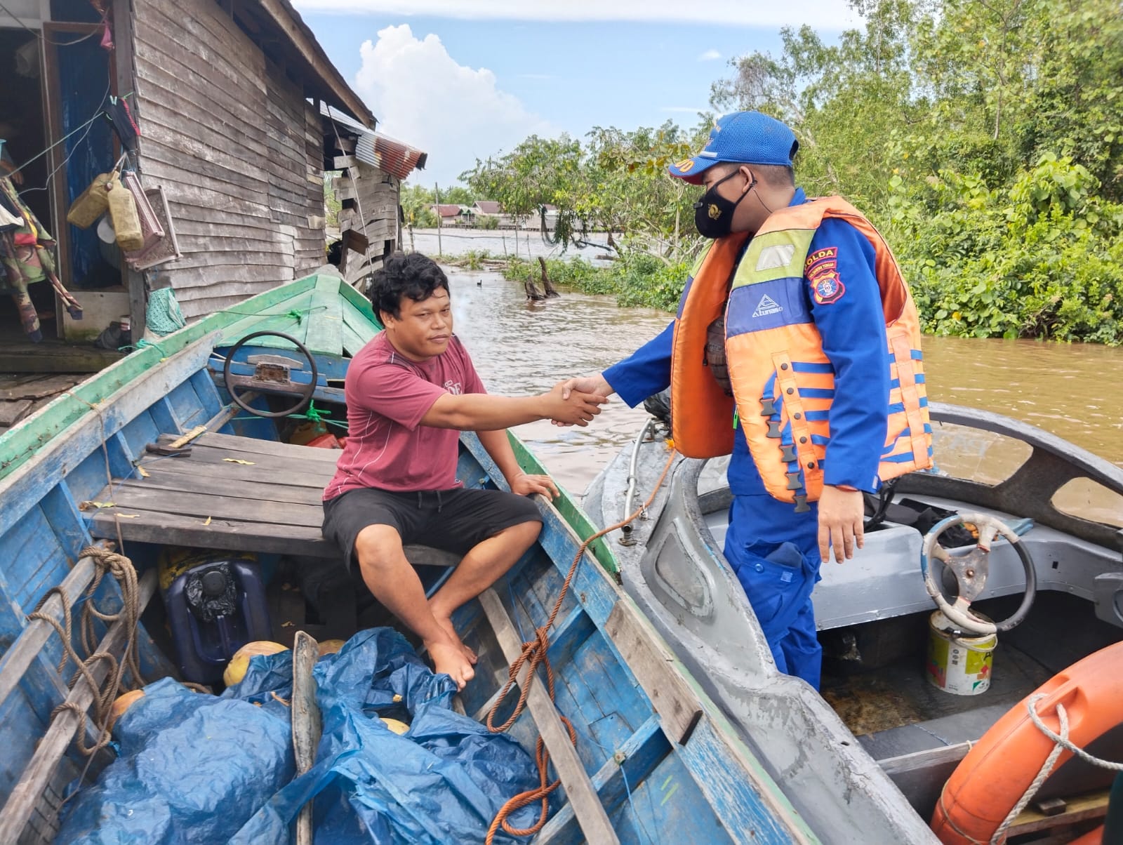 Ditpolairud Ajak Masyarakat Jaga Ekosistem Ikan Di Perairan Kalimantan Tengah