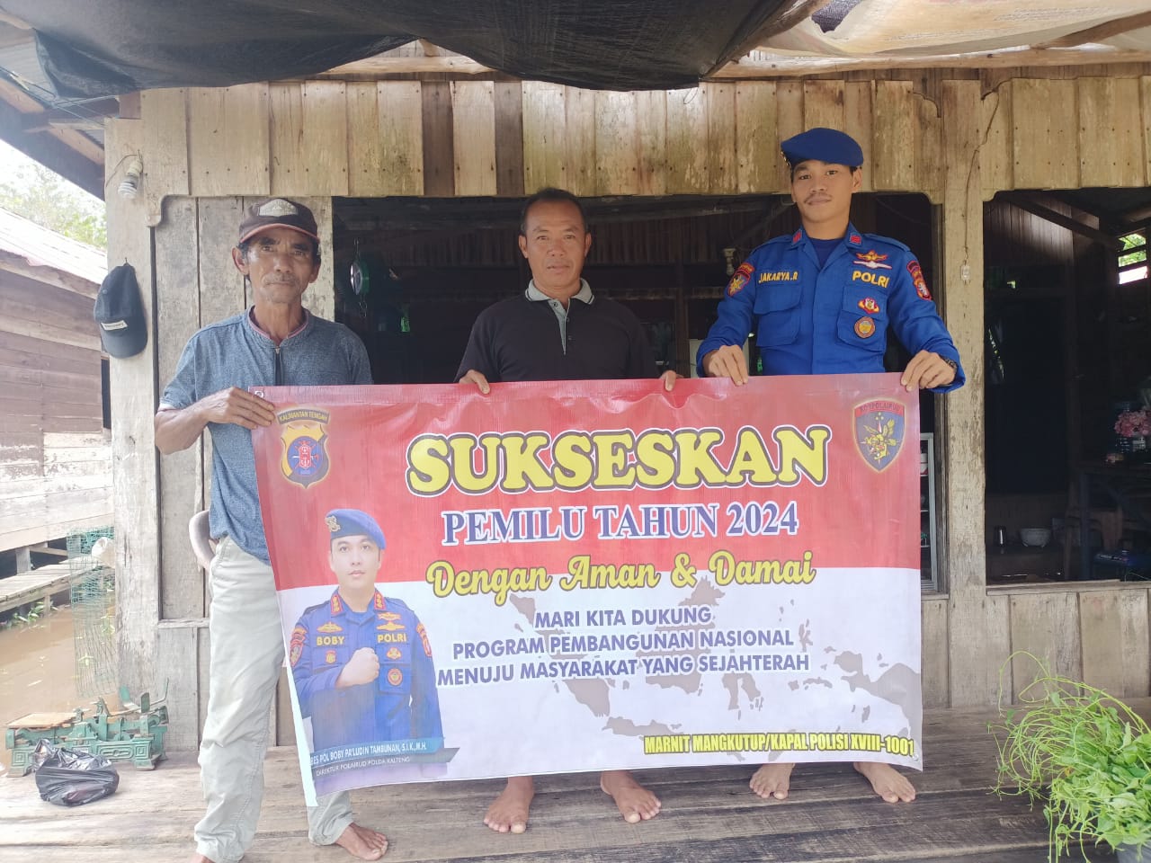 Sukseskan Pemilu Tahun 2024, Ditpolairud Memberikan Imbauan Kepada Warga Bantaran Sungai Mangkutup