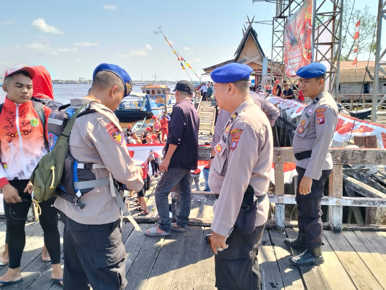 Ditpolairud Turunkan 2 Kapal Patroli Untuk Mengamankan Area Perlombaan Dayung di Sungai Mentaya