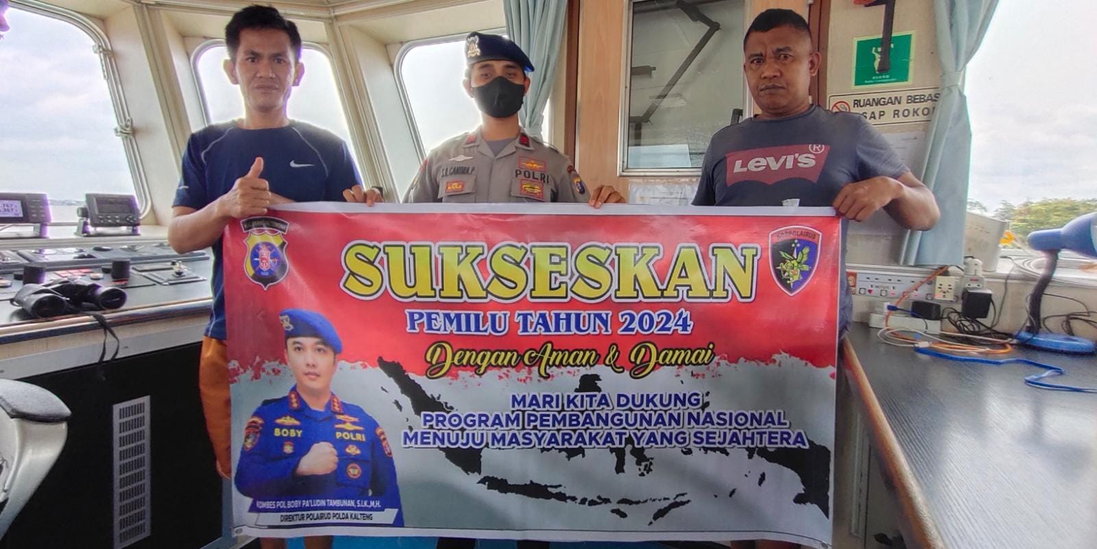 Personel Ditpolairud Ajak Warga Desa Palangkau Lama Turut Jaga Kondusifitas Kamtibmas Jelang Pemilu 2024