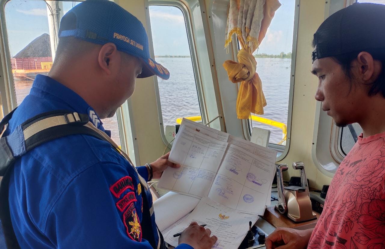 Masifkan Patroli Perairan di Das Barito, Ditpolairud Pastikan Pelayaran Aman