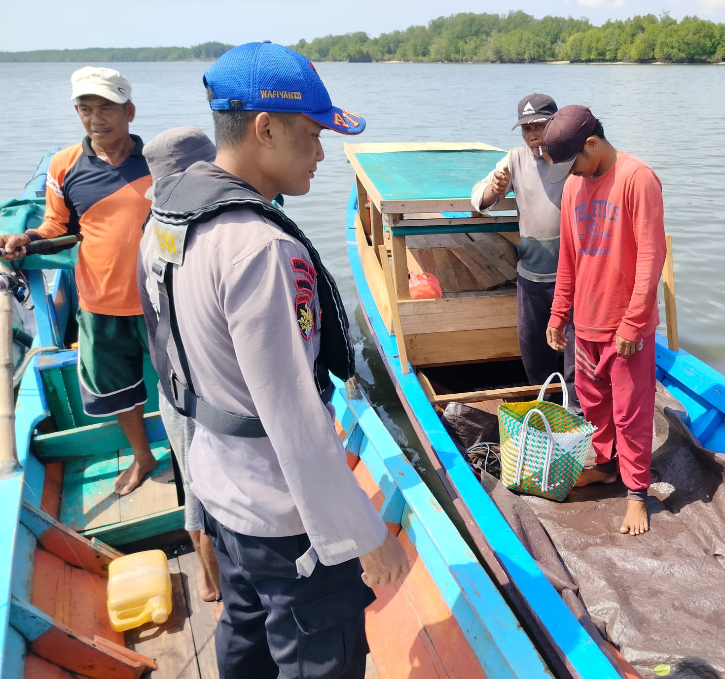 Jaga Alur Pelayaran Tetap Aman, Ditpolairud Polda Kalteng lakukan Ini