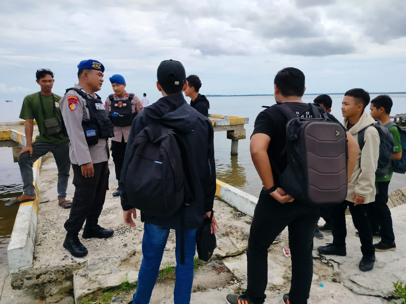 Melaksanakan Patroli Perairan di Das Kumai, Ditpolairud Polda Kalteng Pastikan Pelayaran Aman dan Kondusif