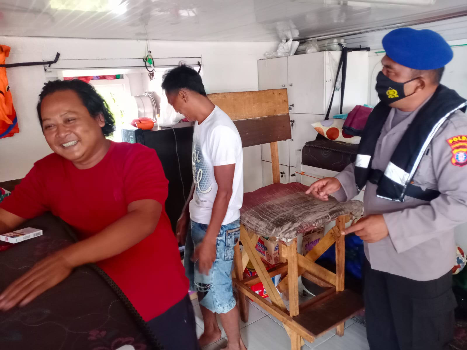 Kapal Polisi XVIII-1005 Ditpolairud Gencarkan Imbauan Penyalahgunaan Narkoba