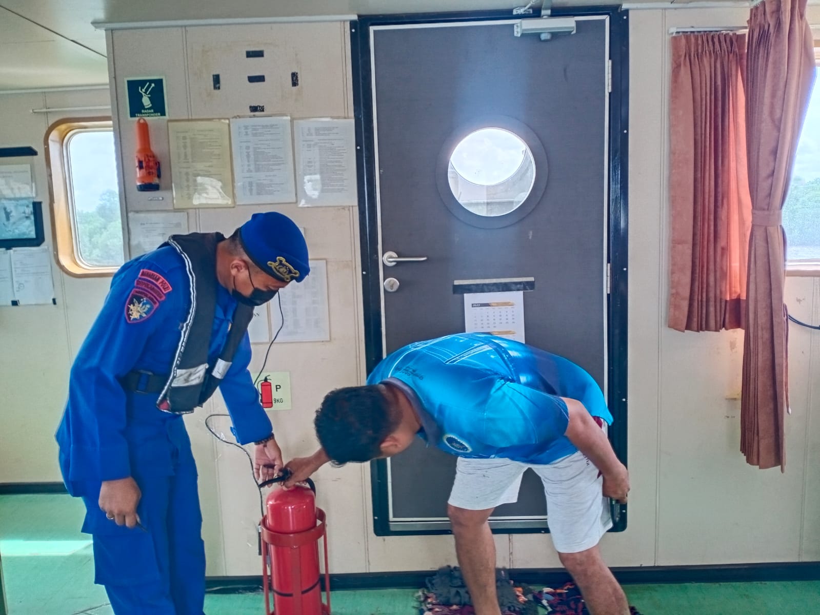 Zero Accident, Kapal Polisi XVIII-1005 Milik Ditpolairud Polda Kalteng Cek Alat Keselamatan Di Atas Kapal