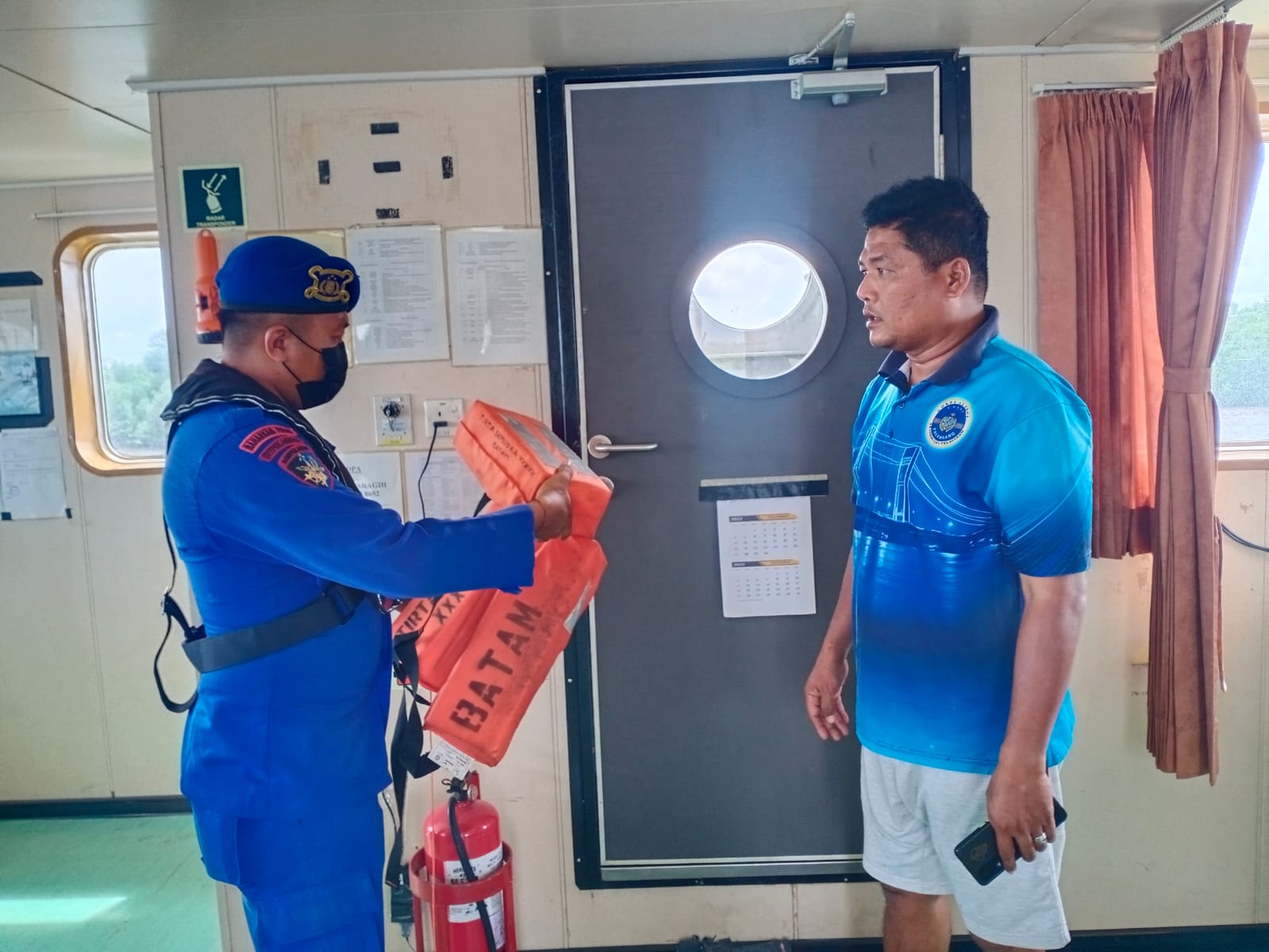 Zero Accident, Kapal Polisi XVIII-1005 Milik Ditpolairud Polda Kalteng Cek Alat Keselamatan Di Atas Kapal